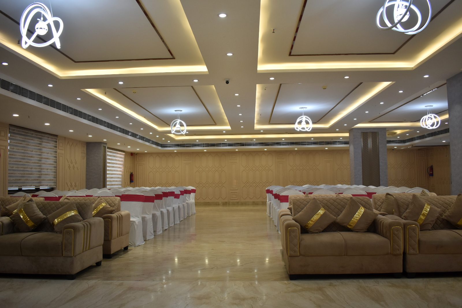 Pearl banquet hall set up for a function